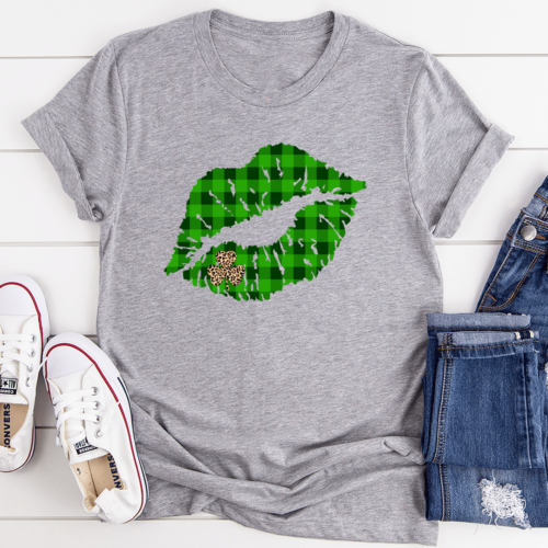 shamrock-lips-tee